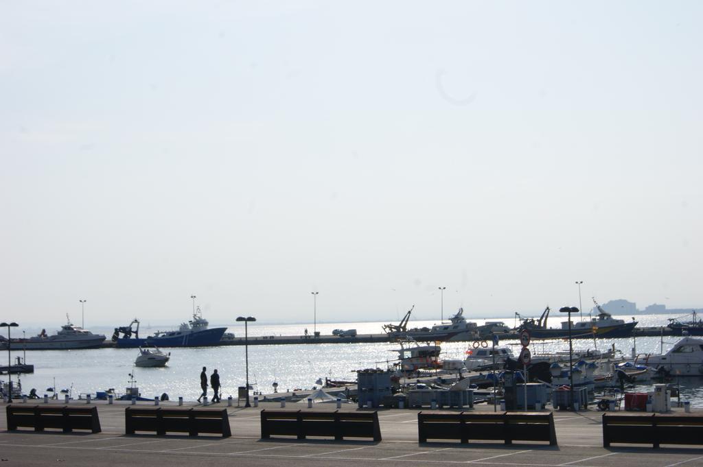 شقة Agi Port De Rosas المظهر الخارجي الصورة